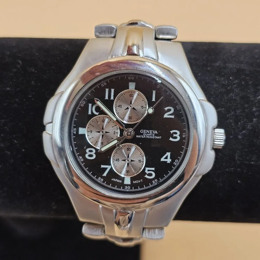 Geneva Quartz Water Resistant Silver Tone Mens Watch Luminous Hands New Battery